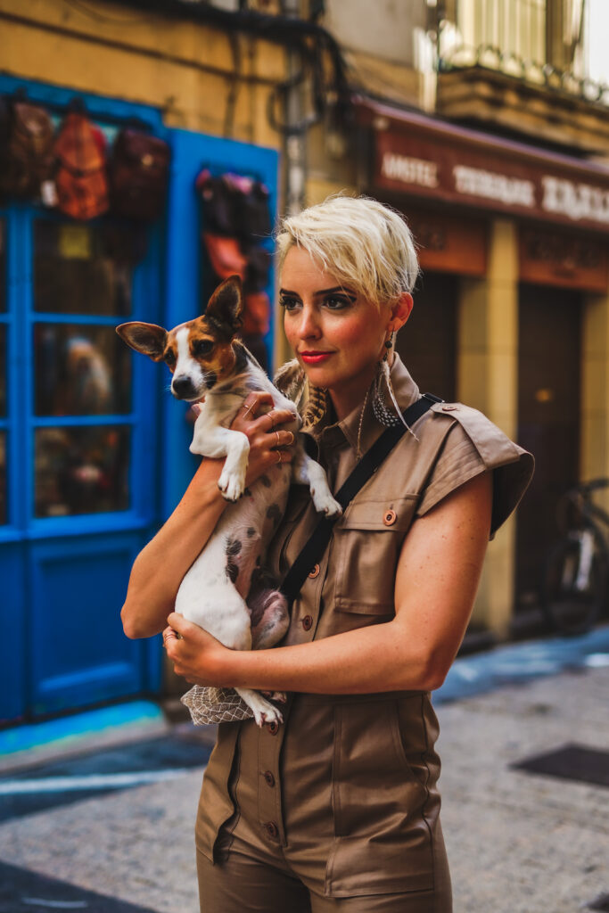 slow fashion mono utility street look